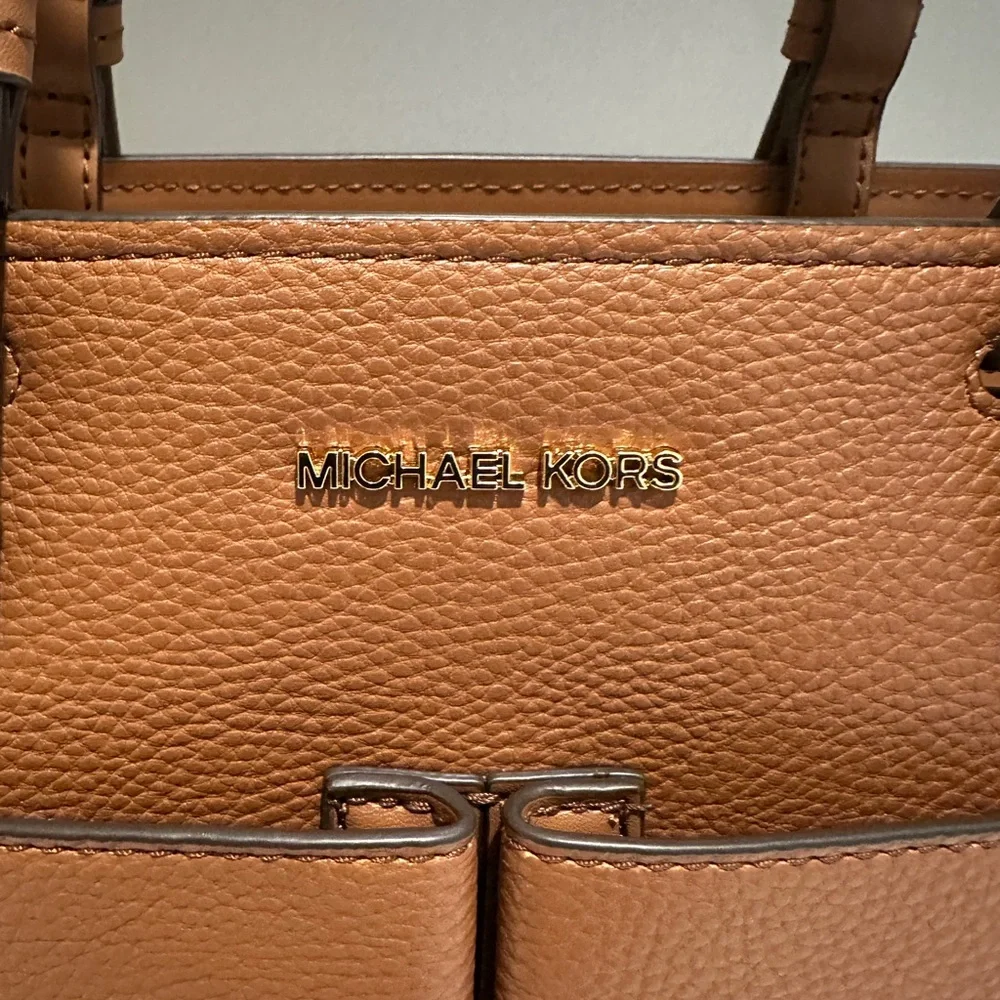 Michael Kors Luggage Jet Set Travel Med Double Pocket Non-Leather Vegan Tote NWT - Picture 5 of 15